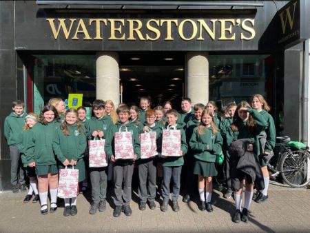 Y7 visit Waterstone's to replenish our Accelerated Library